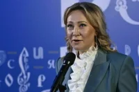 Сенатор Забралова: Привлекать кадры в медицину надо с детства