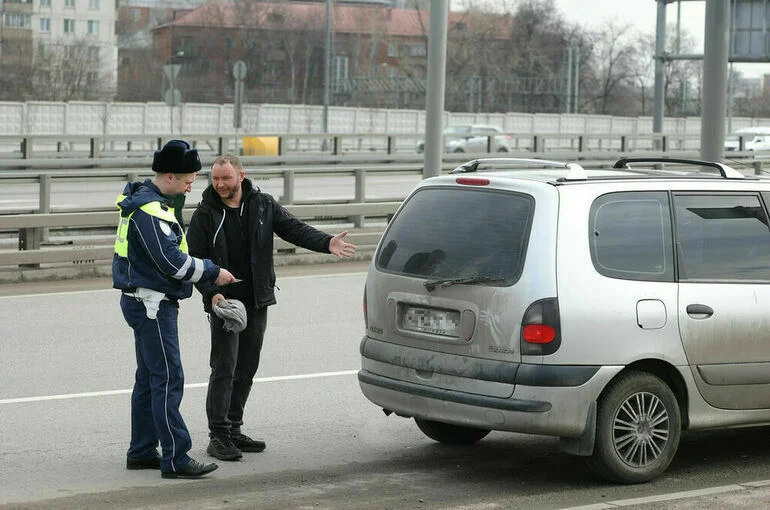 В Минздраве рассказали, будут ли лишать прав за езду после корвалола