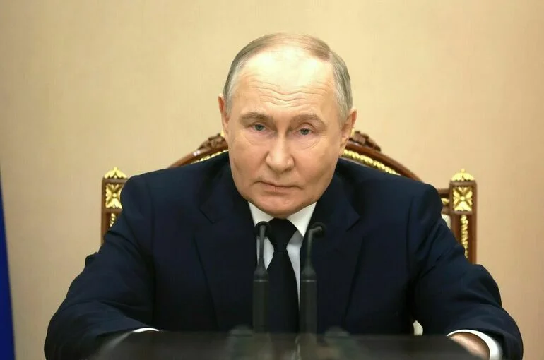 Путин призвал эффективно распорядиться средствами на оборону и безопасность