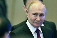 На встрече со студентами в Харбине Путин пошутил, что он «не интернет»