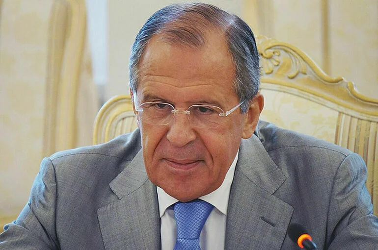 Лавров: Западу пора перестать «приносить Украину в жертву своим целям»