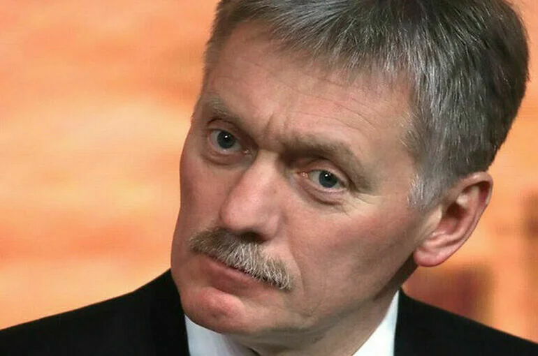 Песков: Иран пока не просил Россию помочь расследовать крушение вертолета Раиси