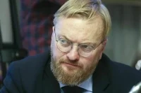 Депутат Милонов считает, что в РФ нужно запретить международное усыновление
