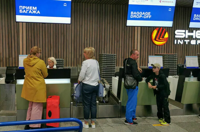 ФАС потребовала от авиакомпаний проанализировать цены и сделать билеты доступнее