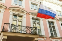 Посольство РФ: МИД Эстонии вызвало дипломата из-за снятия буев на Нарве
