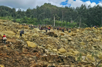Больше 2000 человек оказались под завалами из-за оползня в Папуа — Новой Гвинее
