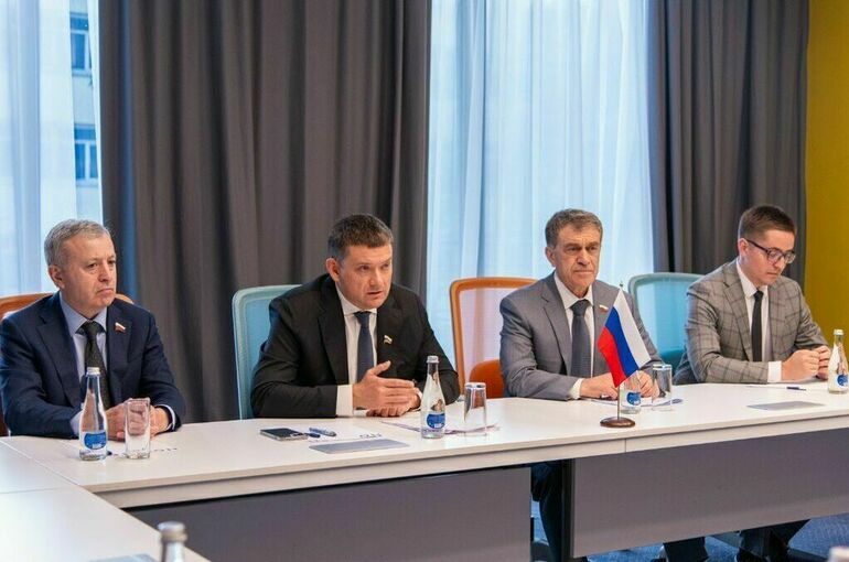 Сенатор Журавлев отметил заметный прогресс в сотрудничестве РФ и Белоруссии