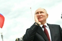 Путин: В жизни нет ничего важнее любви и детей