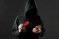 Как ломают WhatsApp и можно ли вернуть отправленные мошенникам деньги