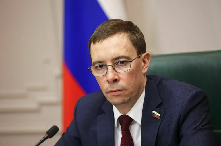 Сенатор Калашник отметил важность госконтроля экономической концентрации
