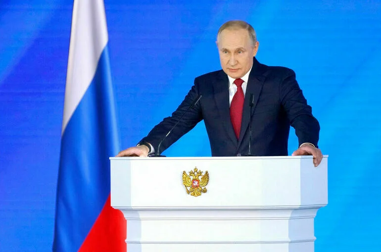 Владимир Путин приехал в «Лахта центр» в Санкт-Петербурге