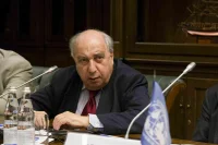 Чубарьян: Производство исторических мифов поставлено на системную основу