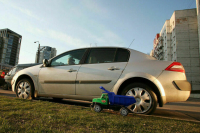 В Госдуме предложили разрешить снимать авто с регистрации, если оно было угнано