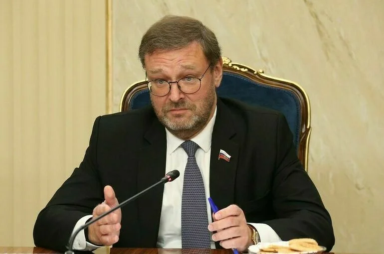 Сенатор Косачев прокомментировал снятие запрета США на передачу оружия «Азову»*