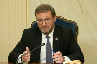 Сенатор Косачев прокомментировал снятие запрета США на передачу оружия «Азову»*