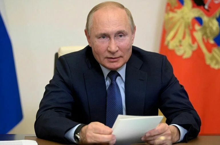 Путин провел совещание с министром обороны и начальником Генштаба