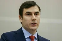 Депутат Шаргунов рассказал о своем «волшебном троне»