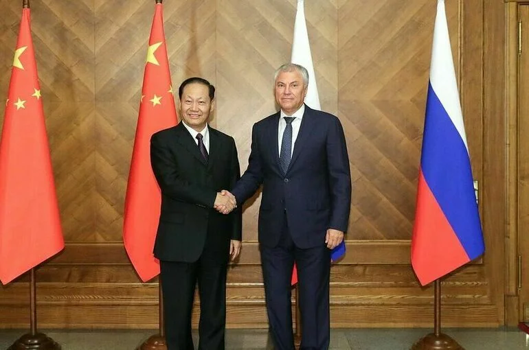Володин обсудил с зампредседателя парламента КНР развитие межпарламентских отношений