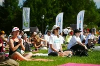 Relax FM поставил новый рекорд по самой массовой медитации в городах России