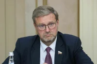 Сенатор Косачев: Ассанжа преследовали, чтобы другим неповадно было