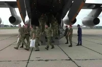 Ил-76 с освобожденными из украинского плена российскими военными прибыл в Москву