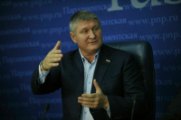 Депутат Шеремет предложил украинцам перейти на сторону ВС РФ