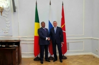 Петербургских детей ненадолго поменяют на детей из Республики Конго