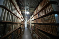 RT показал архив украинской экстремистской литературы в ДНР