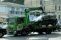 Стоимость эвакуации автомобиля предлагают ограничить