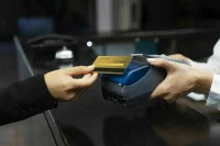 Оплата не прошла: рассчитаться в булочной по карте станет труднее