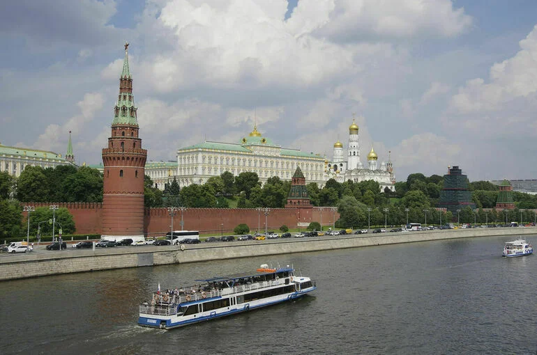 Путин проведет переговоры в Кремле с премьером Венгрии Орбаном