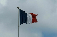 Ле Пен заявила, что премьер от ее партии не допустит отправки войск на Украину