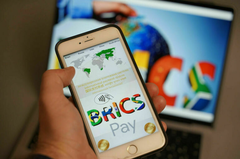 Посол РФ: БРИКС делает множество шагов для создания независимой финансовой системы