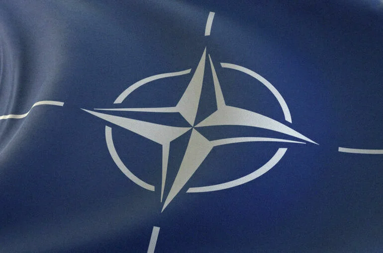 В НАТО призвали отменить ограничения по применению западного оружия Украиной