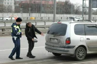 Законопроект о сокрытии номера на авто не коснется припаркованных машин
