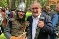 Сергей Неверов: Родные люди помогают стать лучше