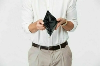 Эксперт рассказал, как не попасться на мошенников при списании долгов