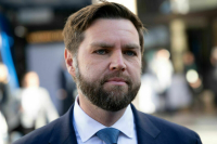 Politico: в ЕС назвали «катастрофой» выбранного Трампом вице-президента Вэнса