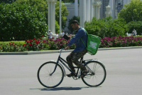 В Совфеде хотят ужесточить контроль качества еды из доставки и супермаркетов