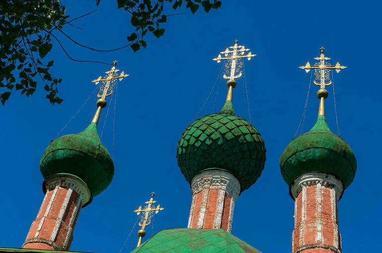 Муфтий потребовал наказать блогера, растоптавшего православный крест