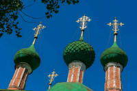 Муфтий потребовал наказать блогера, растоптавшего православный крест