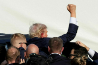 CBS: Информация о стрелке передавалась за минуты до покушения на Трампа