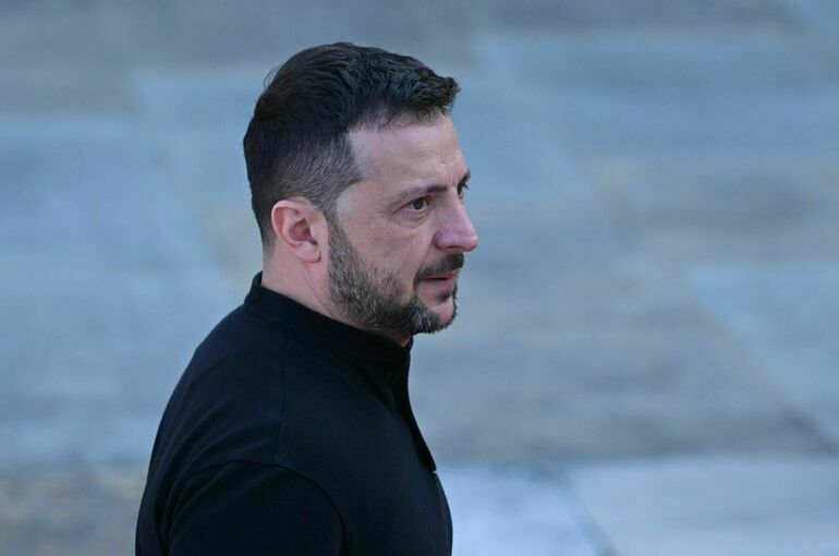 Зеленский прибыл в Британию на встречу Европейского политического сообщества