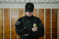 Судебным приставам запретят стрелять в толпе