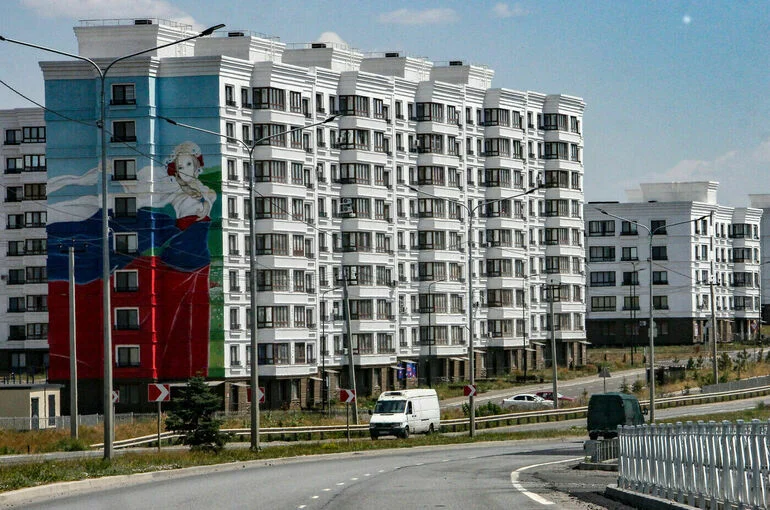 Мариуполь возрождают всей Россией
