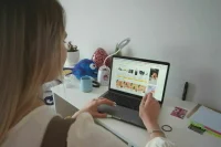 Депутат Хинштейн: Соглашаться на обработку личных данных нужно осознанно