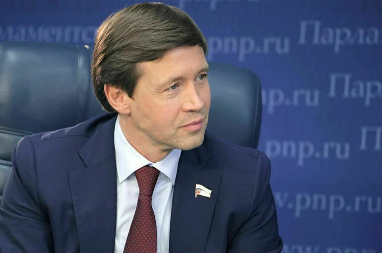 Сенатор Шейкин озвучил главные проблемы курьеров и таксистов