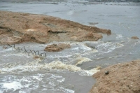 В Челябинской области прорвало дамбу на Киалимском водохранилище