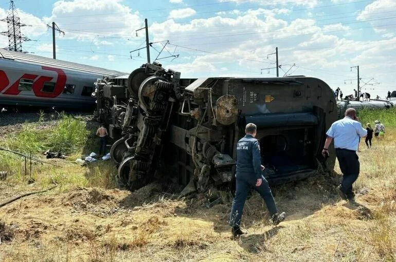 Уголовное дело возбуждено по факту столкновения поезда и «КамАЗа»