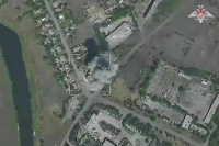 Минобороны показало кадры уничтожения пункта дислокации боевиков ВСУ авиабомбой